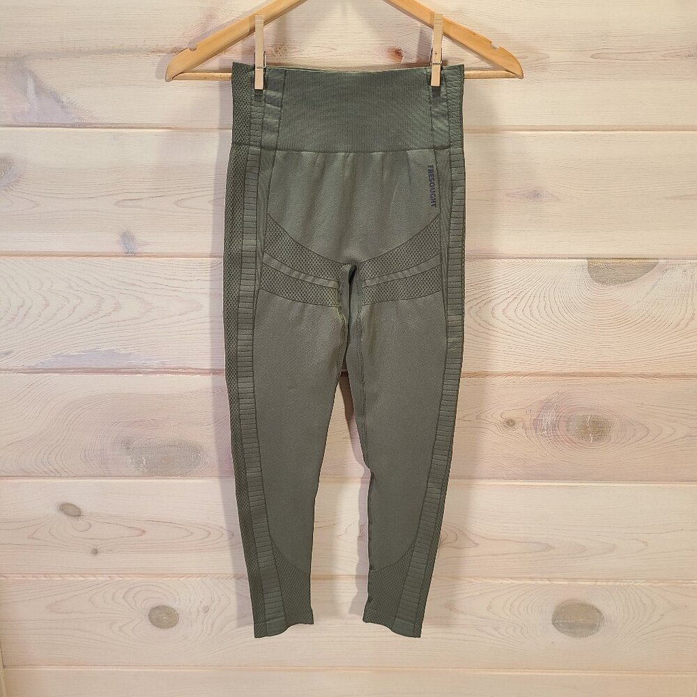 Fresought Women's size XS Workout Leggings Activewear Olive Green Stretch Capri
